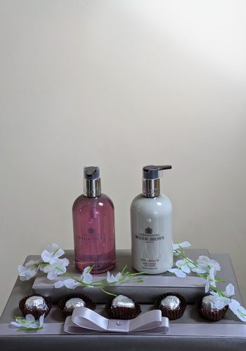 Molton Brown Gift 2
